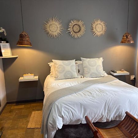 Luxury Upmarket Guesthouse 20 On 4Th Rustenburg Ngoại thất bức ảnh