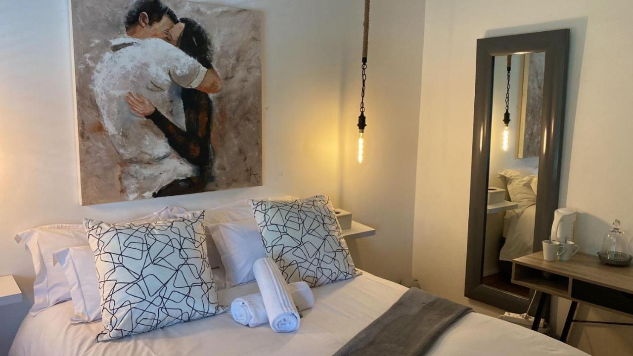 Luxury Upmarket Guesthouse 20 On 4Th Rustenburg Ngoại thất bức ảnh
