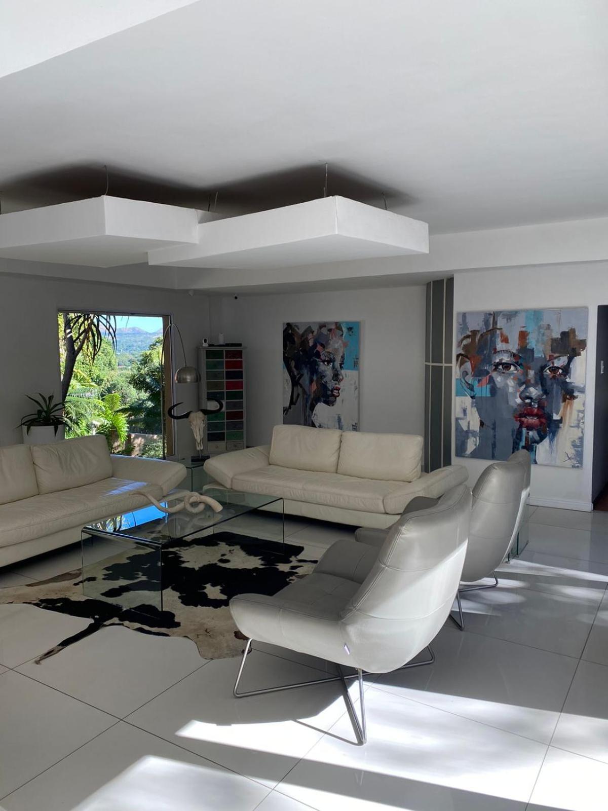 Luxury Upmarket Guesthouse 20 On 4Th Rustenburg Ngoại thất bức ảnh