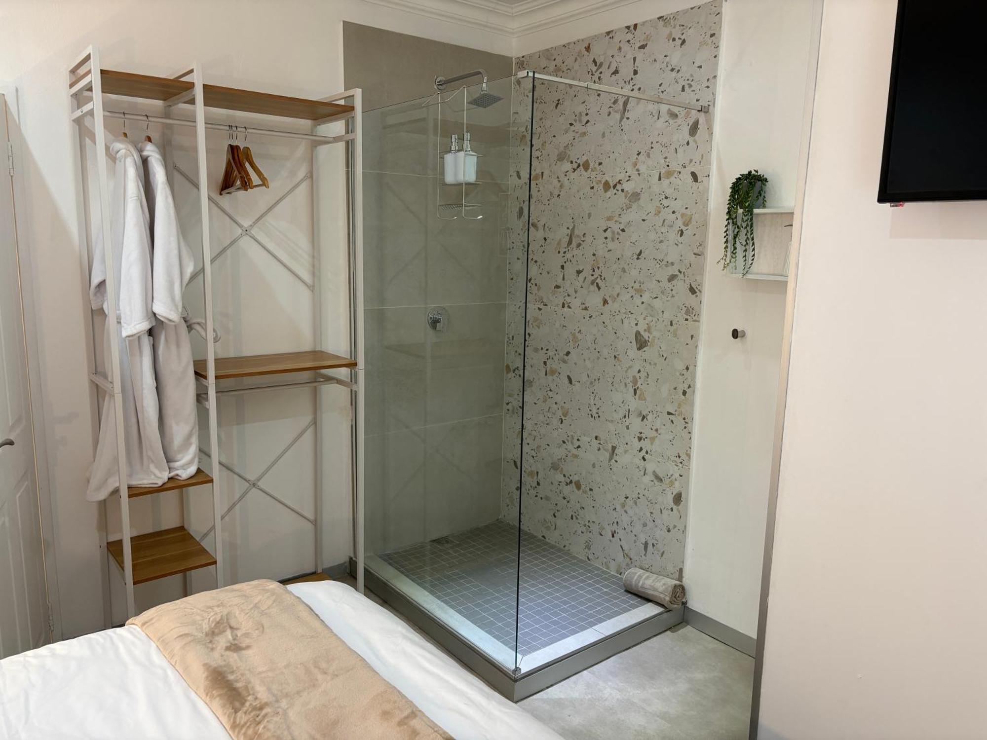 Luxury Upmarket Guesthouse 20 On 4Th Rustenburg Ngoại thất bức ảnh