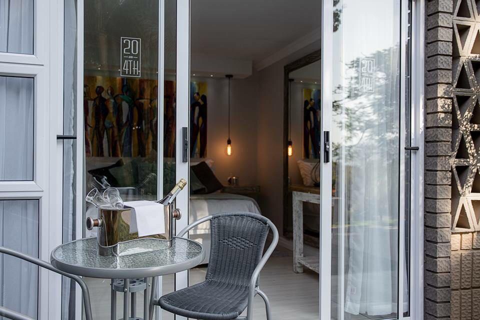 Luxury Upmarket Guesthouse 20 On 4Th Rustenburg Ngoại thất bức ảnh